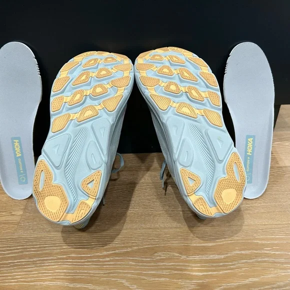 HOKA One One Clifton 9 men’s size 9.5 - Picture 6 of 9